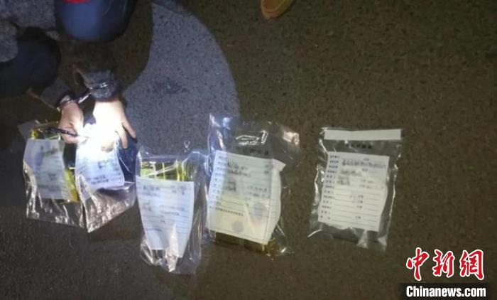 圖為云南警方查獲的毒品?！≡颇鲜」矎d供圖 攝