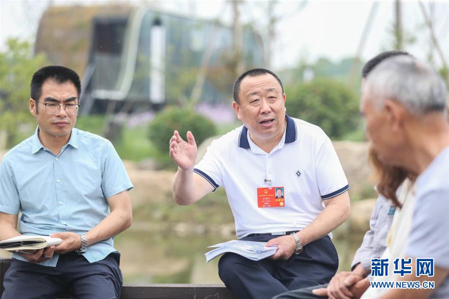 （新華全媒頭條·兩會精神看落實(shí)·圖文互動）（2）整體謀劃、系統(tǒng)升級、全面提升——落實(shí)全國兩會精神織牢織密公共衛(wèi)生防護(hù)網(wǎng)